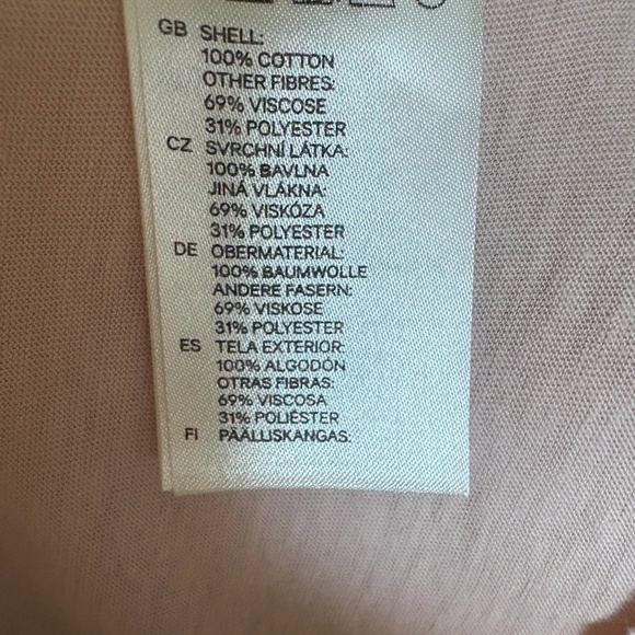 H&M- Early 2000s Ruffle Vest - Picture 4 of 4